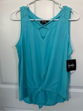 by & by Aqua Sleeveless Tie-Front Tank with Lace Shoulders size M